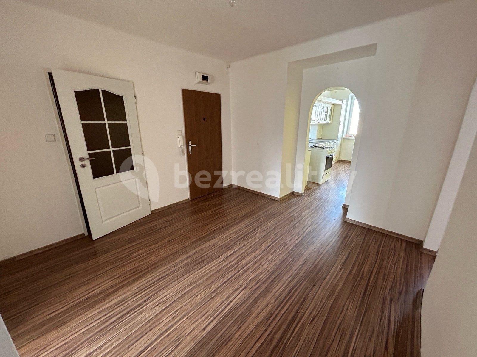 4 bedroom flat to rent, 98 m², 1. máje, Hlučín, Moravskoslezský Region