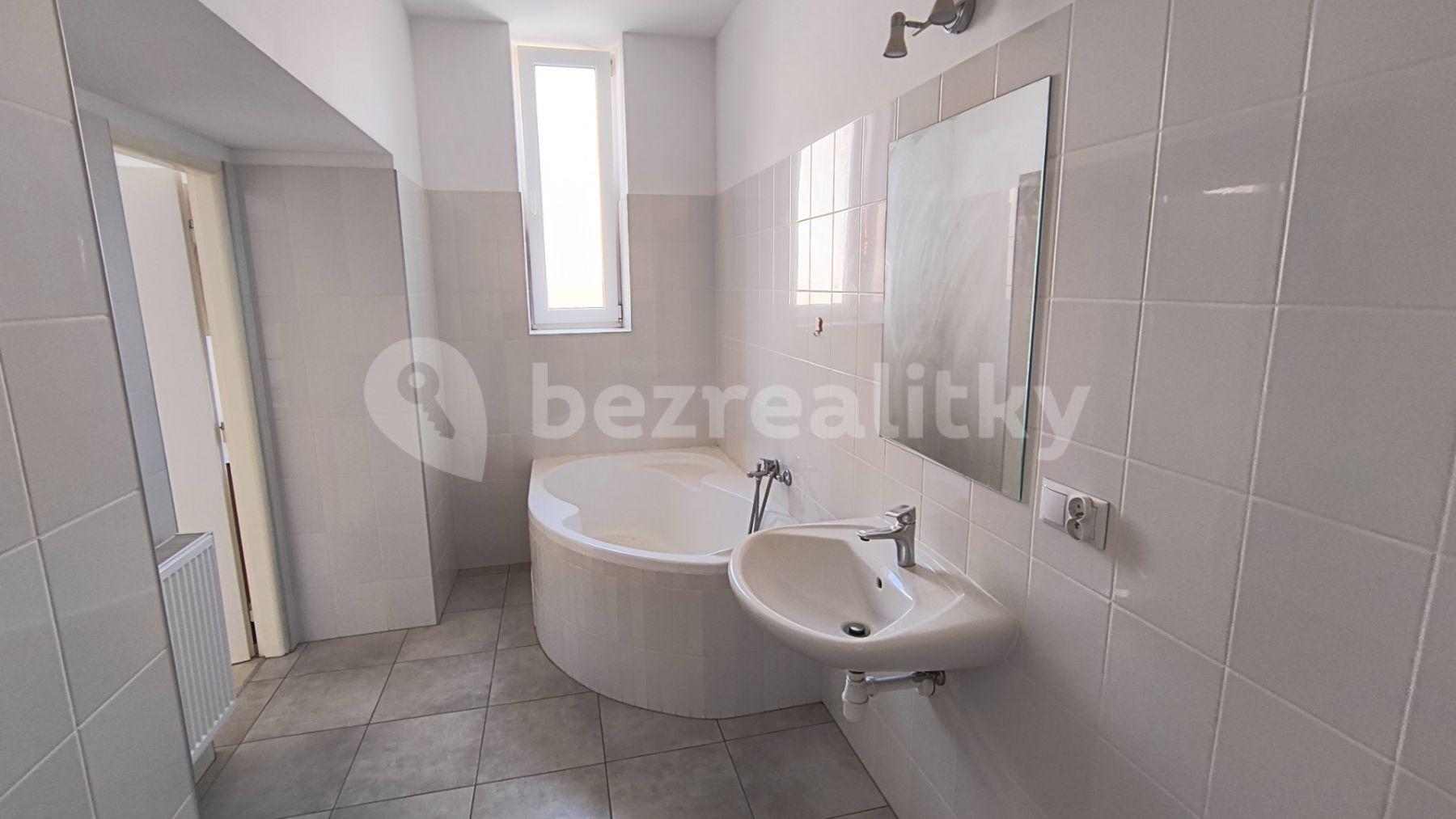 2 bedroom flat to rent, 97 m², Ostrožná, Opava, Moravskoslezský Region