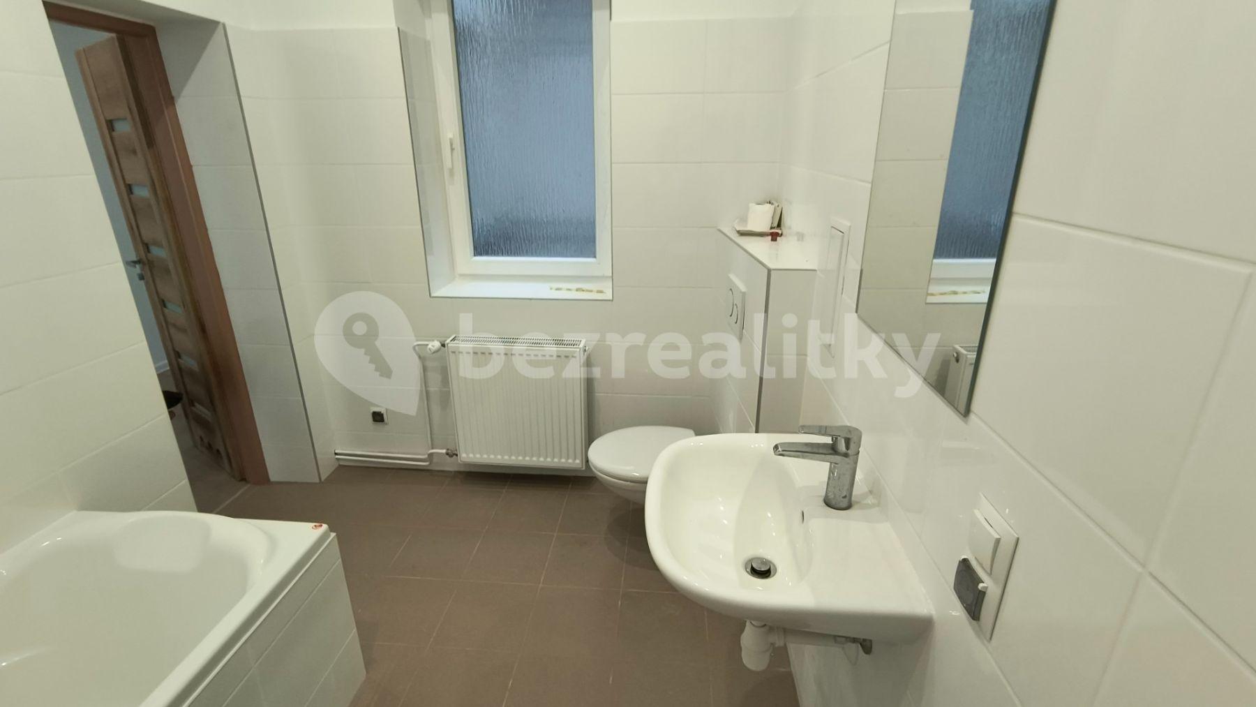 2 bedroom flat to rent, 104 m², Ostrožná, Opava, Moravskoslezský Region