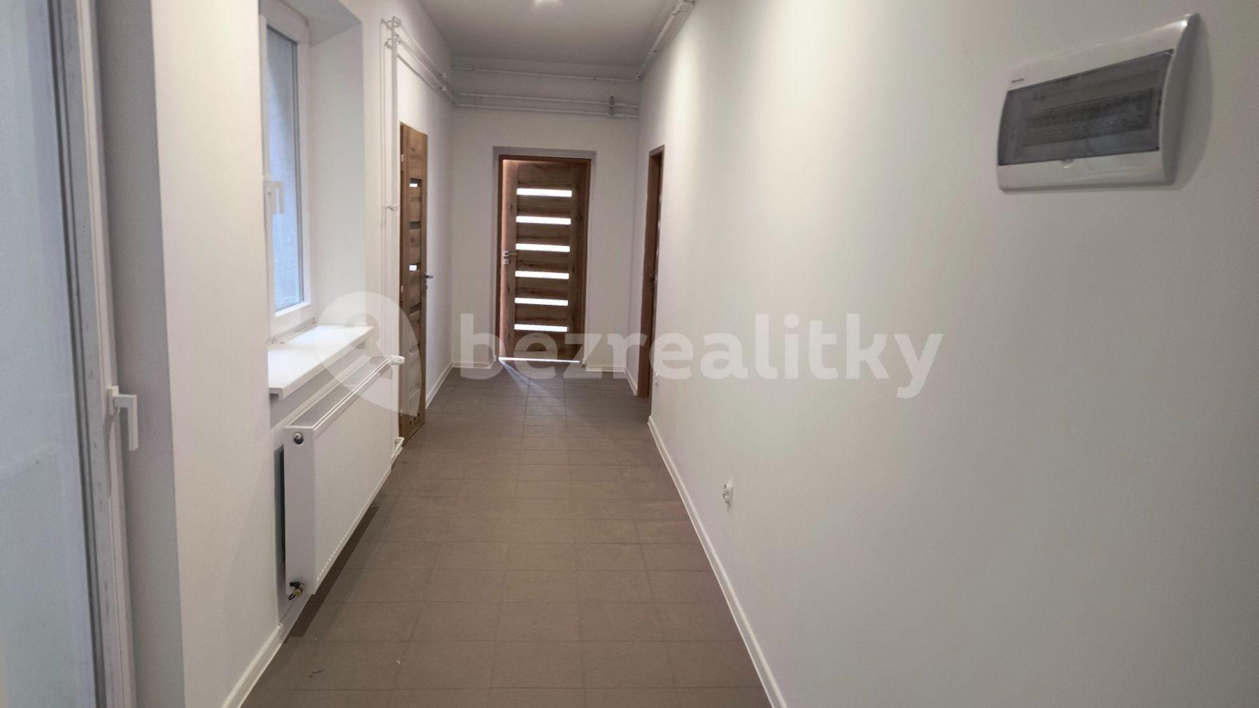 2 bedroom flat to rent, 104 m², Ostrožná, Opava, Moravskoslezský Region