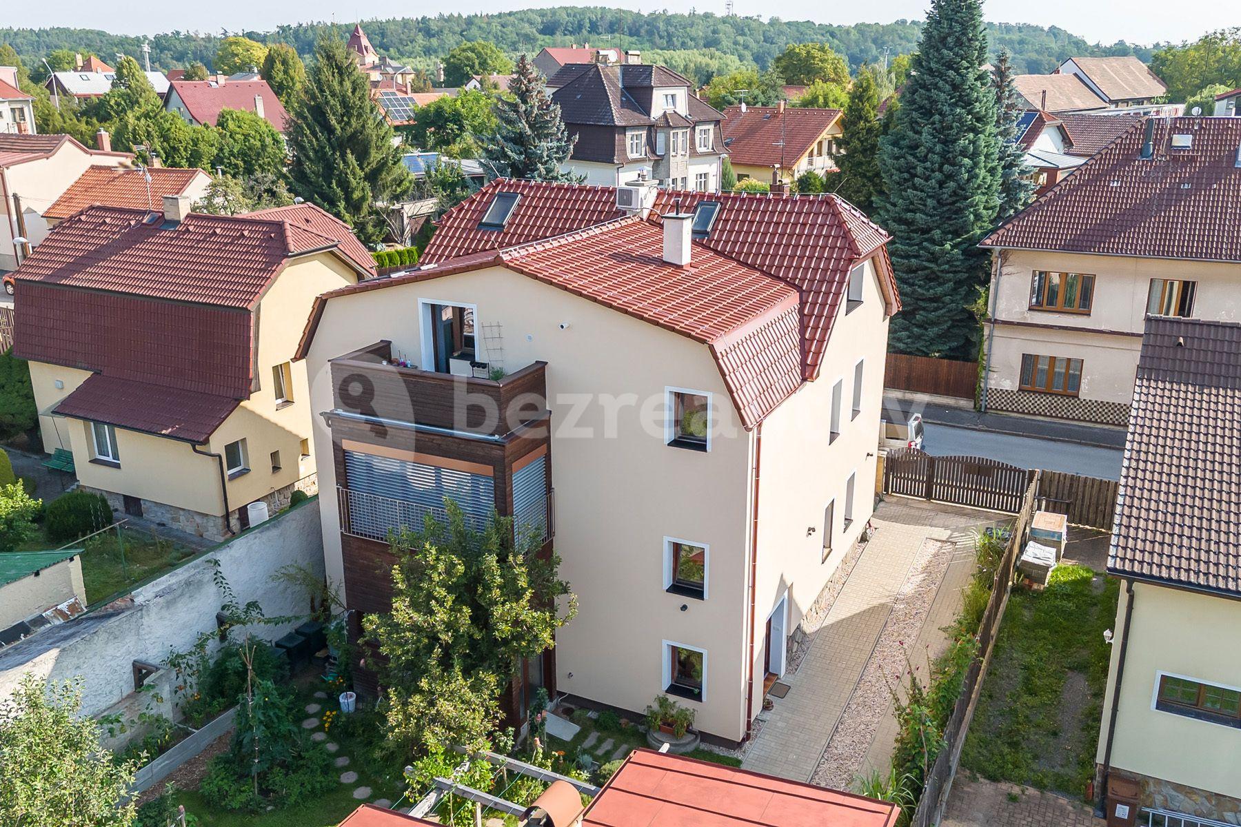 house for sale, 294 m², Boženy Němcové, Úvaly, Středočeský Region