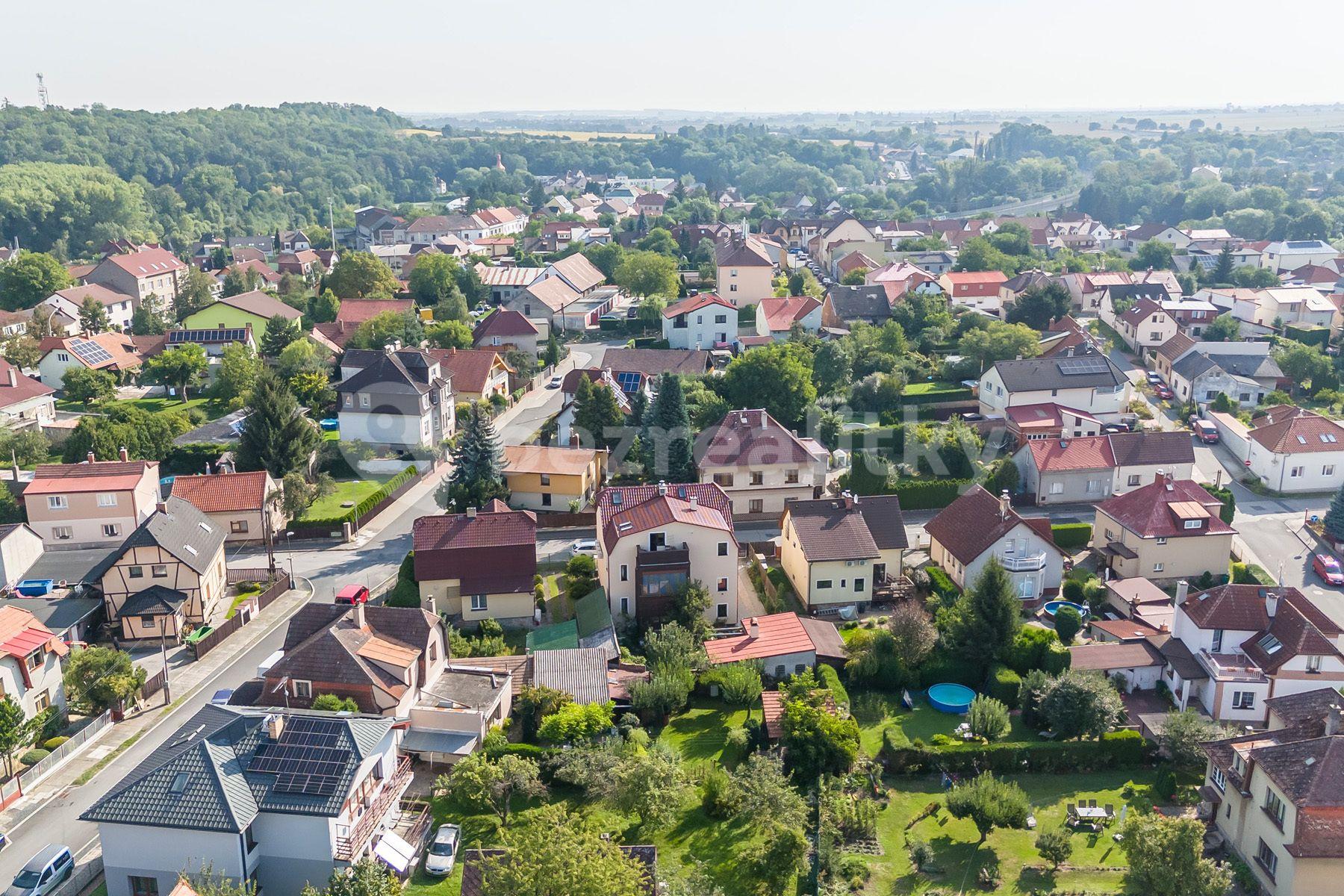 house for sale, 294 m², Boženy Němcové, Úvaly, Středočeský Region