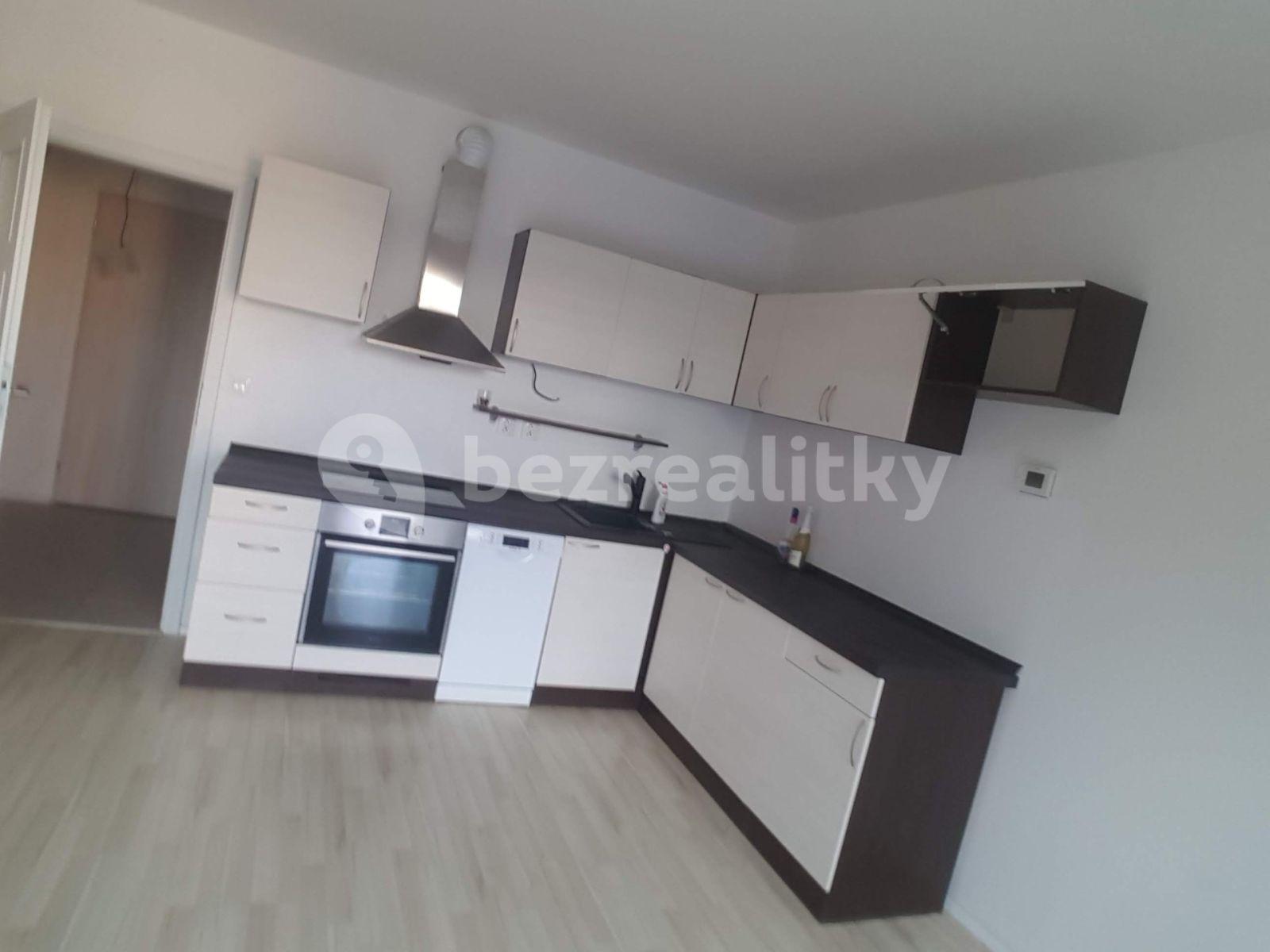 3 bedroom with open-plan kitchen flat to rent, 80 m², Přadlácká, Brno, Jihomoravský Region