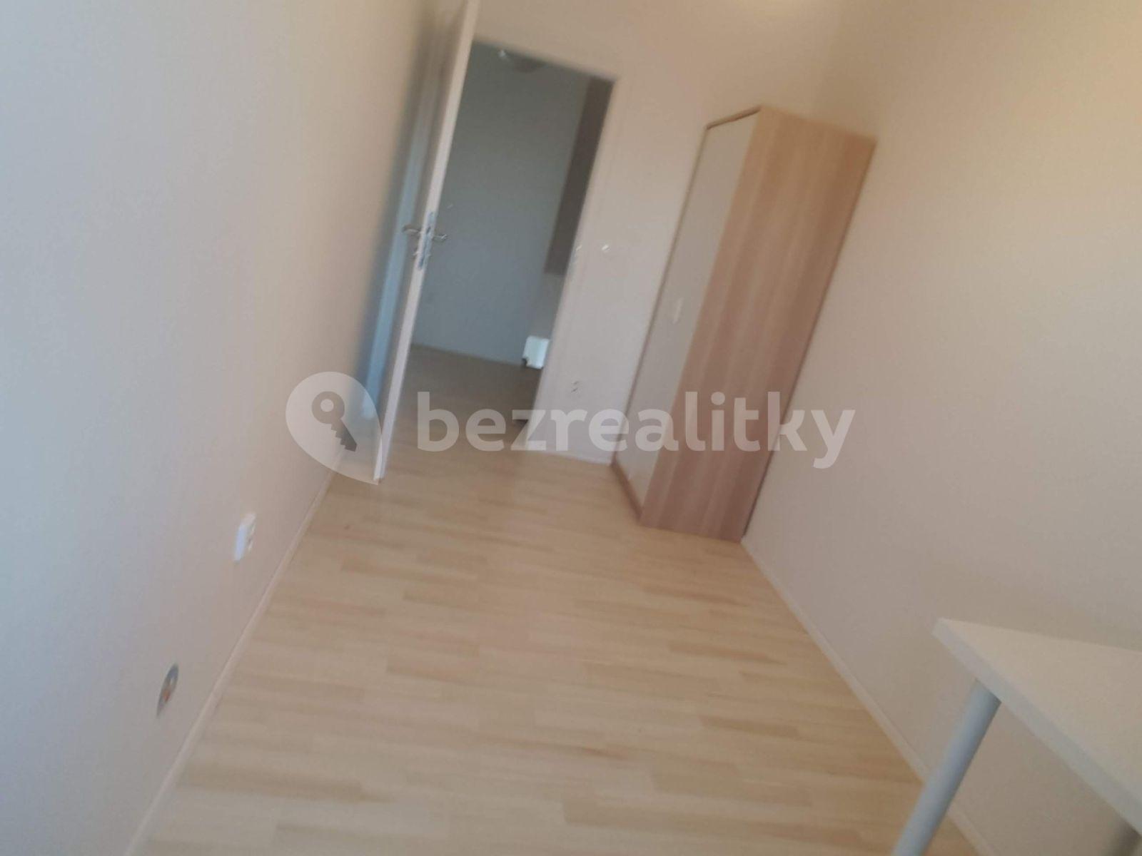 3 bedroom with open-plan kitchen flat to rent, 80 m², Přadlácká, Brno, Jihomoravský Region