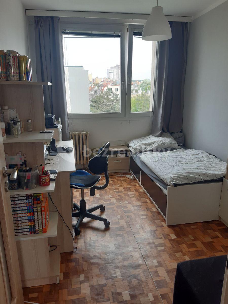 4 bedroom flat for sale, 98 m², Lysinská, Prague, Prague