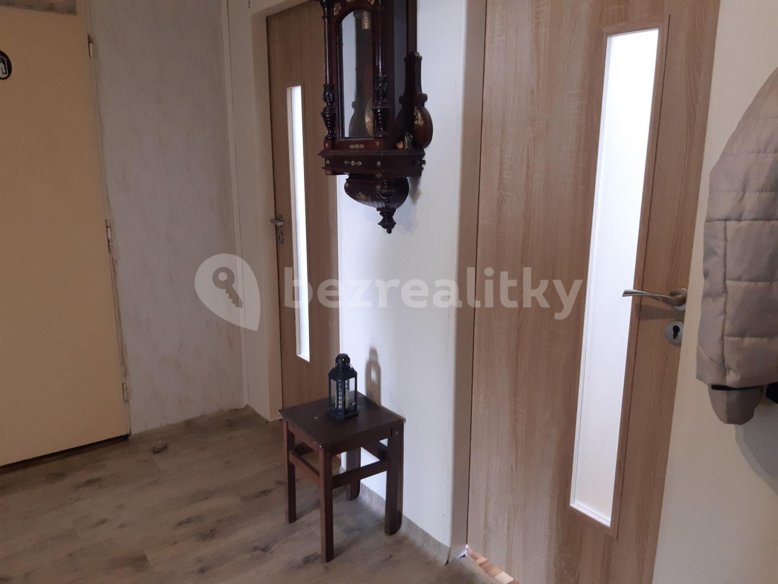 4 bedroom flat for sale, 98 m², Lysinská, Prague, Prague