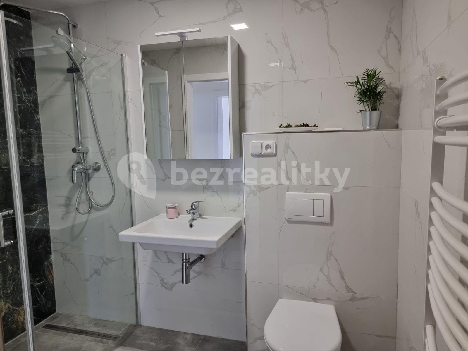 1 bedroom flat for sale, 42 m², Evropská, Prague, Prague