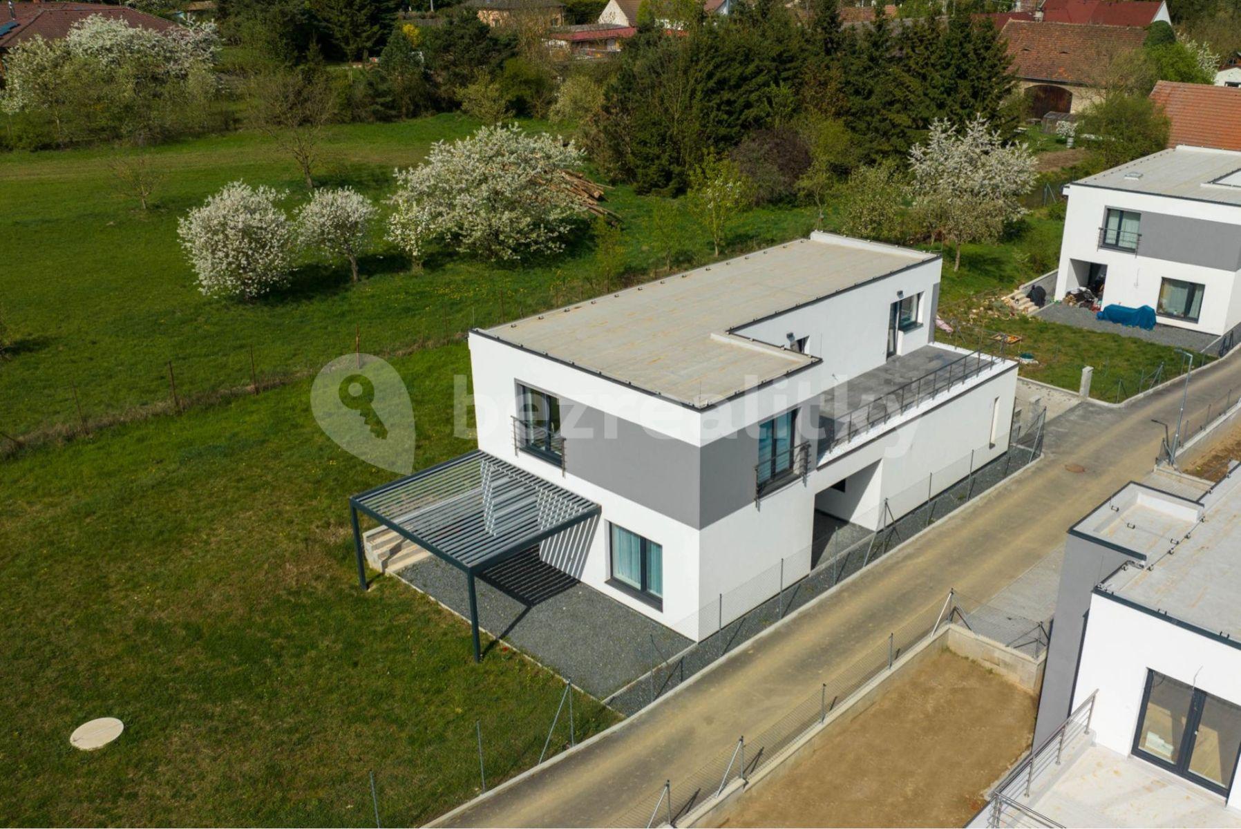 house for sale, 173 m², Chyňava, Středočeský Region