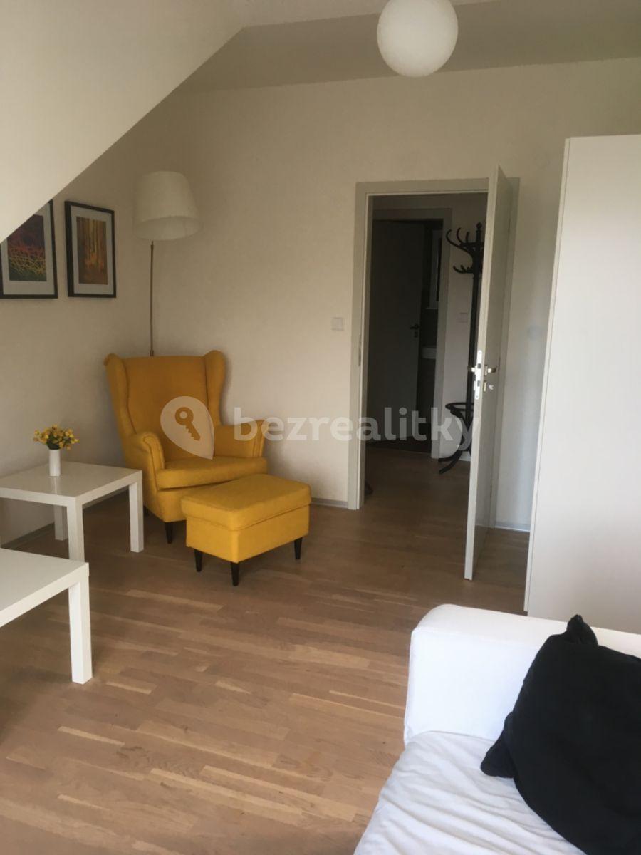 Studio flat for sale, 58 m², Velvarská, Prague, Prague