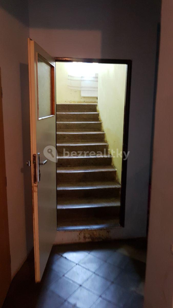 3 bedroom flat to rent, 100 m², U Vápenice, Prague, Prague