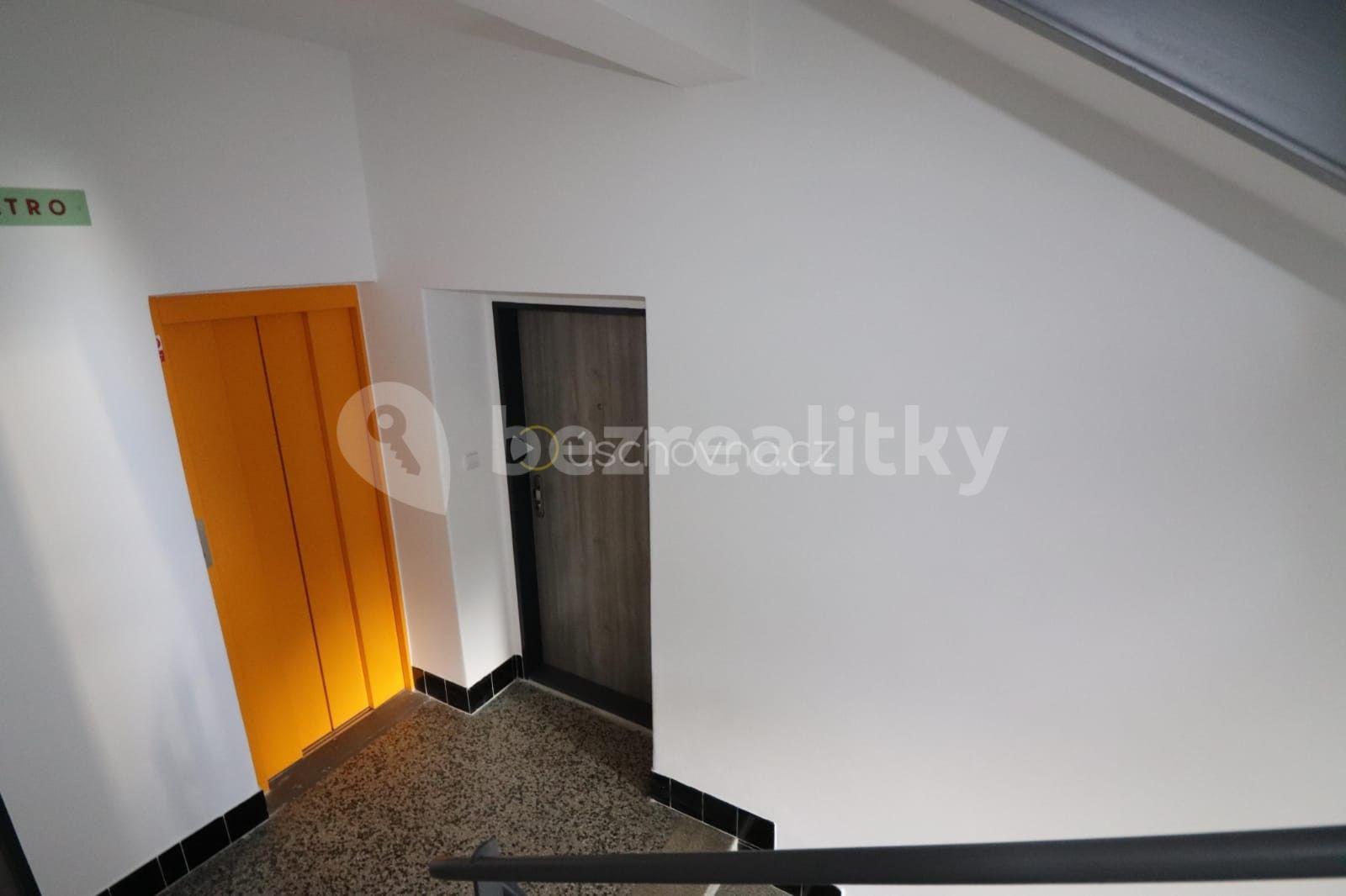 1 bedroom with open-plan kitchen flat to rent, 52 m², Mášova, Brno, Jihomoravský Region