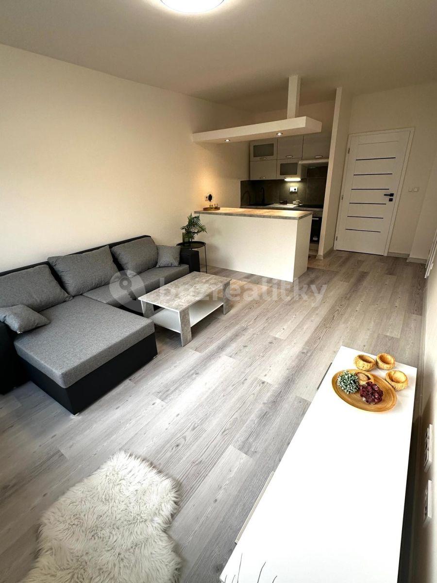 Studio flat for sale, 29 m², Klapálkova, Prague, Prague