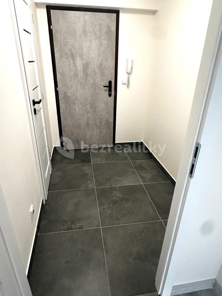 Studio flat for sale, 29 m², Klapálkova, Prague, Prague