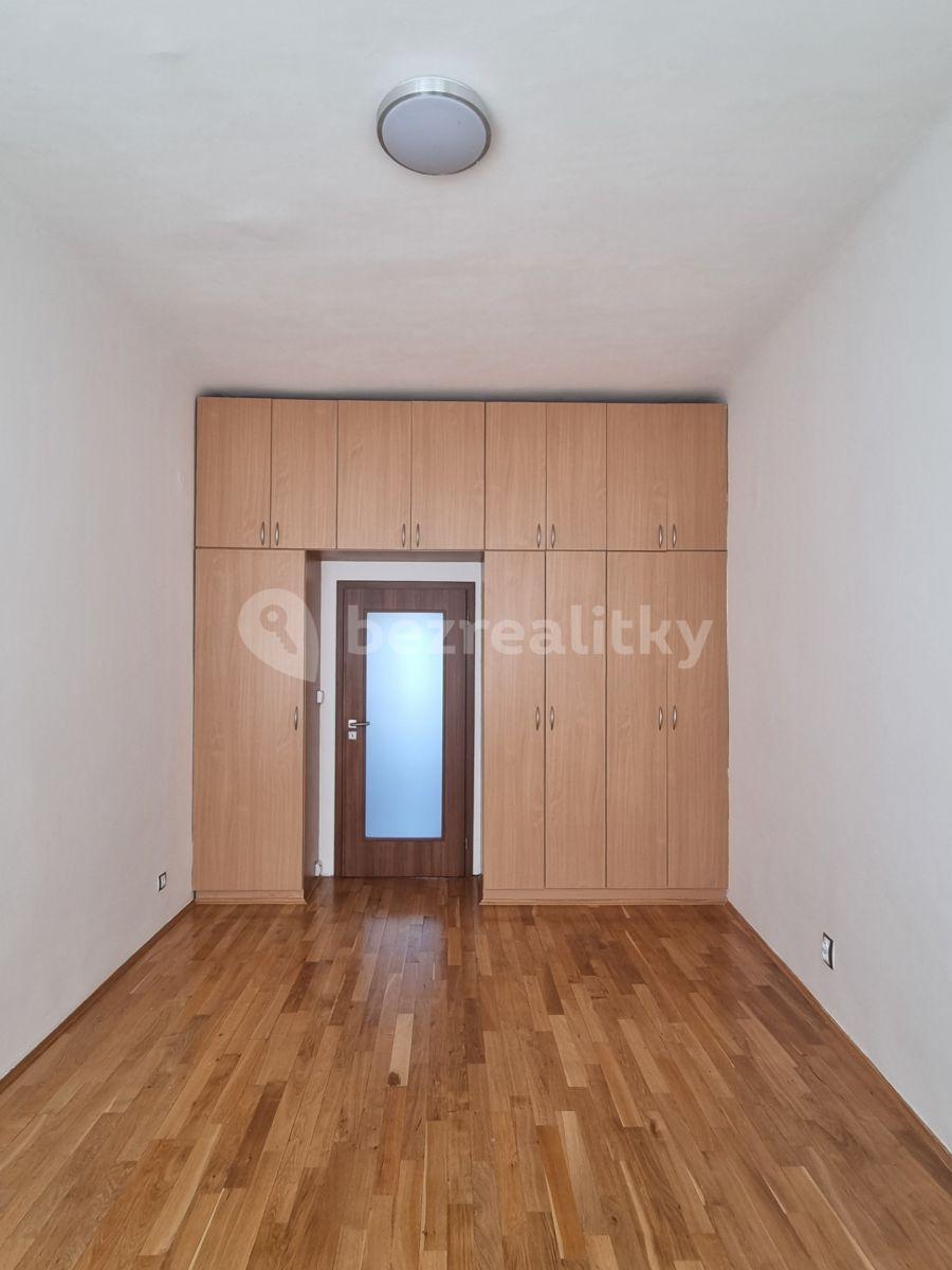 1 bedroom with open-plan kitchen flat to rent, 45 m², Baarova, Prague, Prague