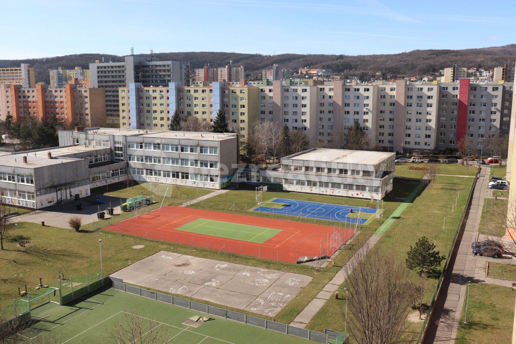 3 bedroom flat for sale, 69 m², Nejedlého, Dúbravka, Bratislavský Region