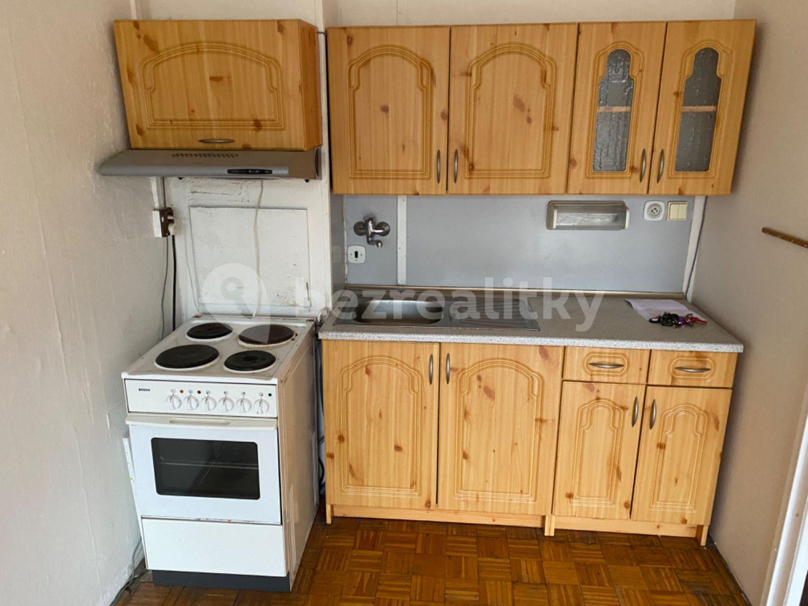 Studio flat for sale, 28 m², Žerotínova, Děčín, Ústecký Region