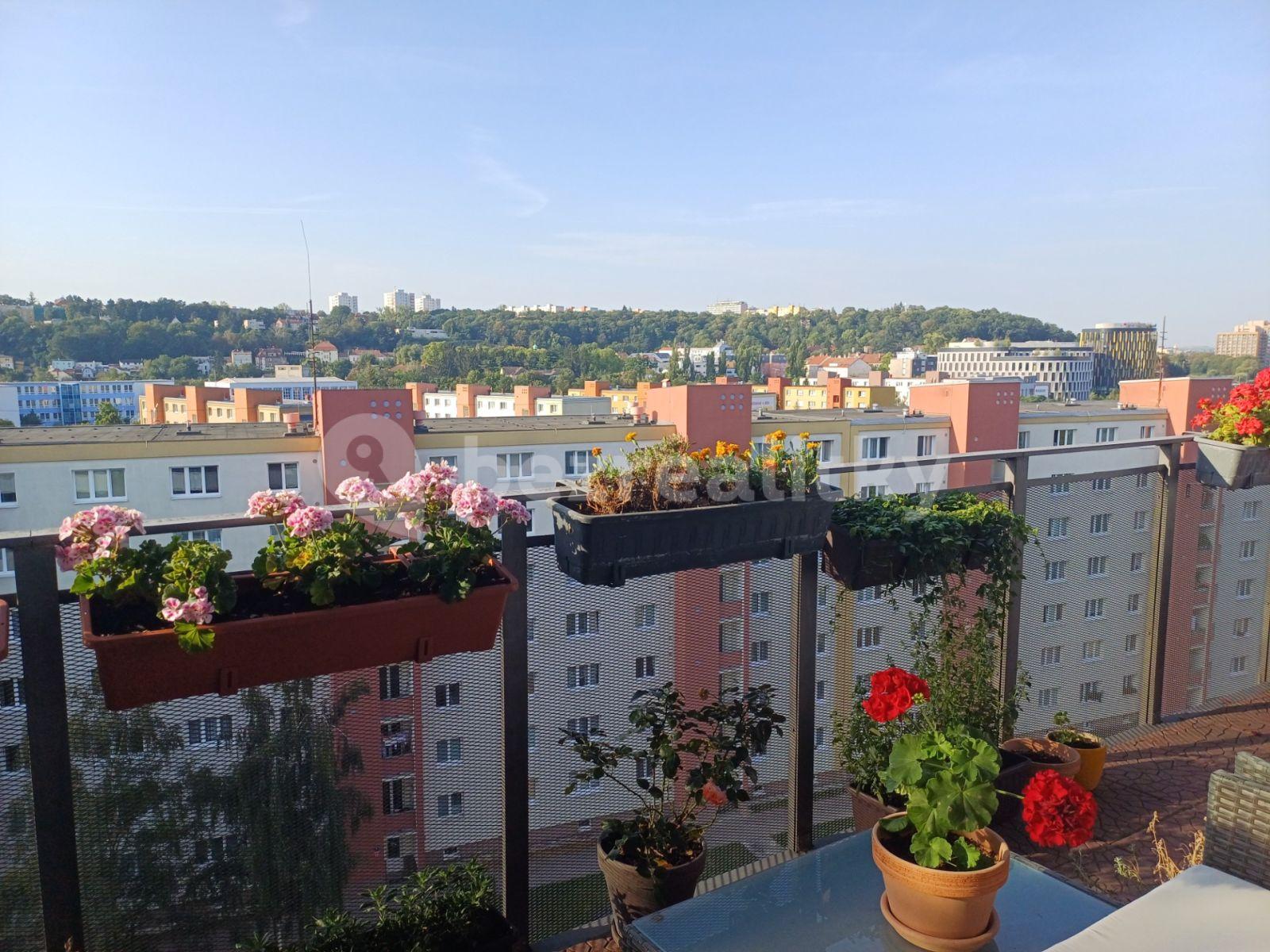 3 bedroom with open-plan kitchen flat for sale, 130 m², Irská, Prague, Prague