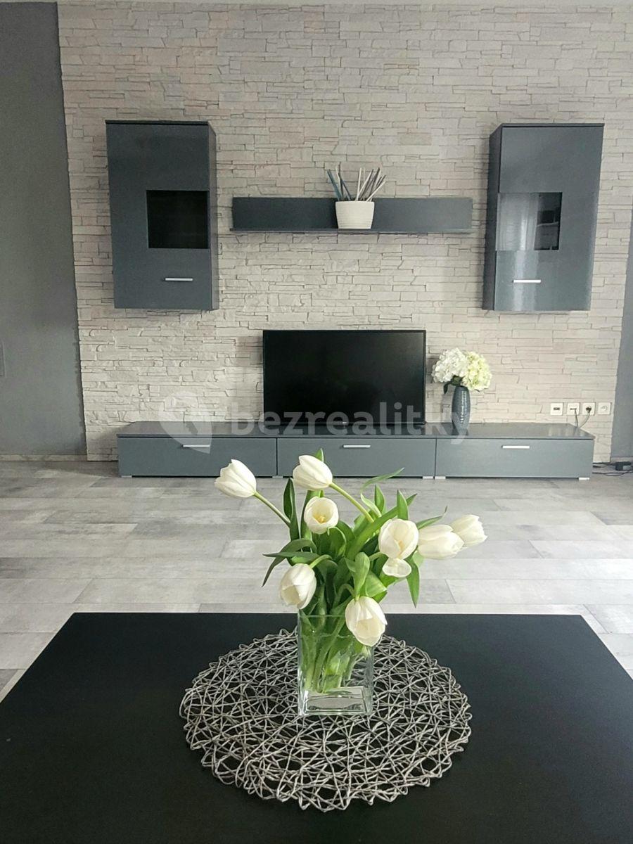 house to rent, 96 m², Ostružinová, Černošice, Středočeský Region