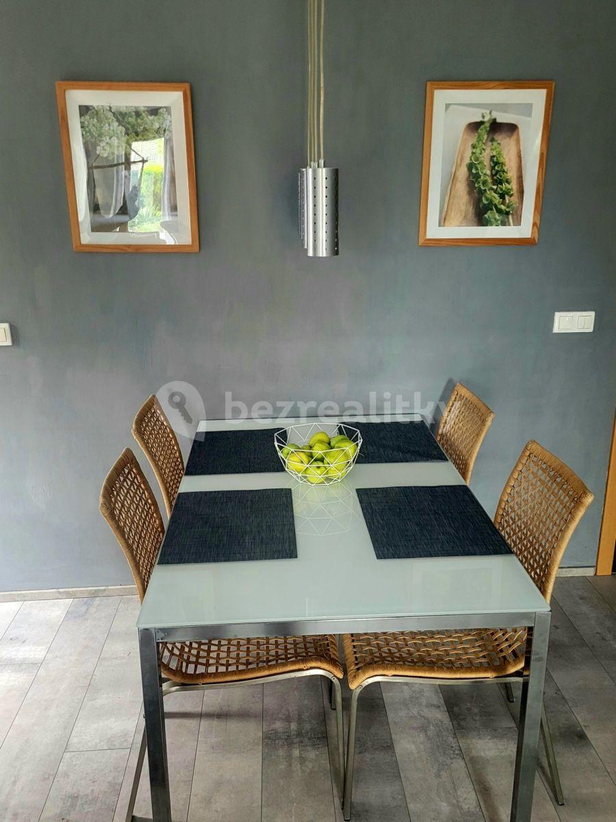 house to rent, 96 m², Ostružinová, Černošice, Středočeský Region