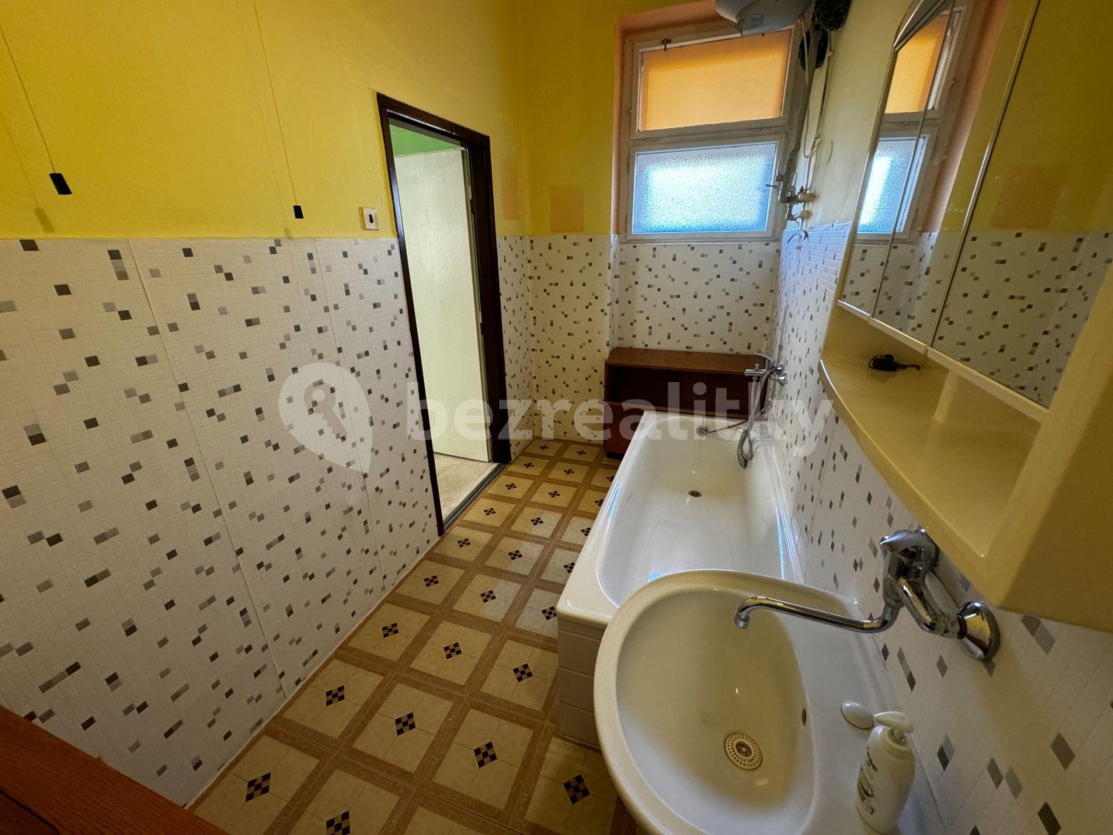 2 bedroom flat to rent, 60 m², Nádražní, Žamberk, Pardubický Region