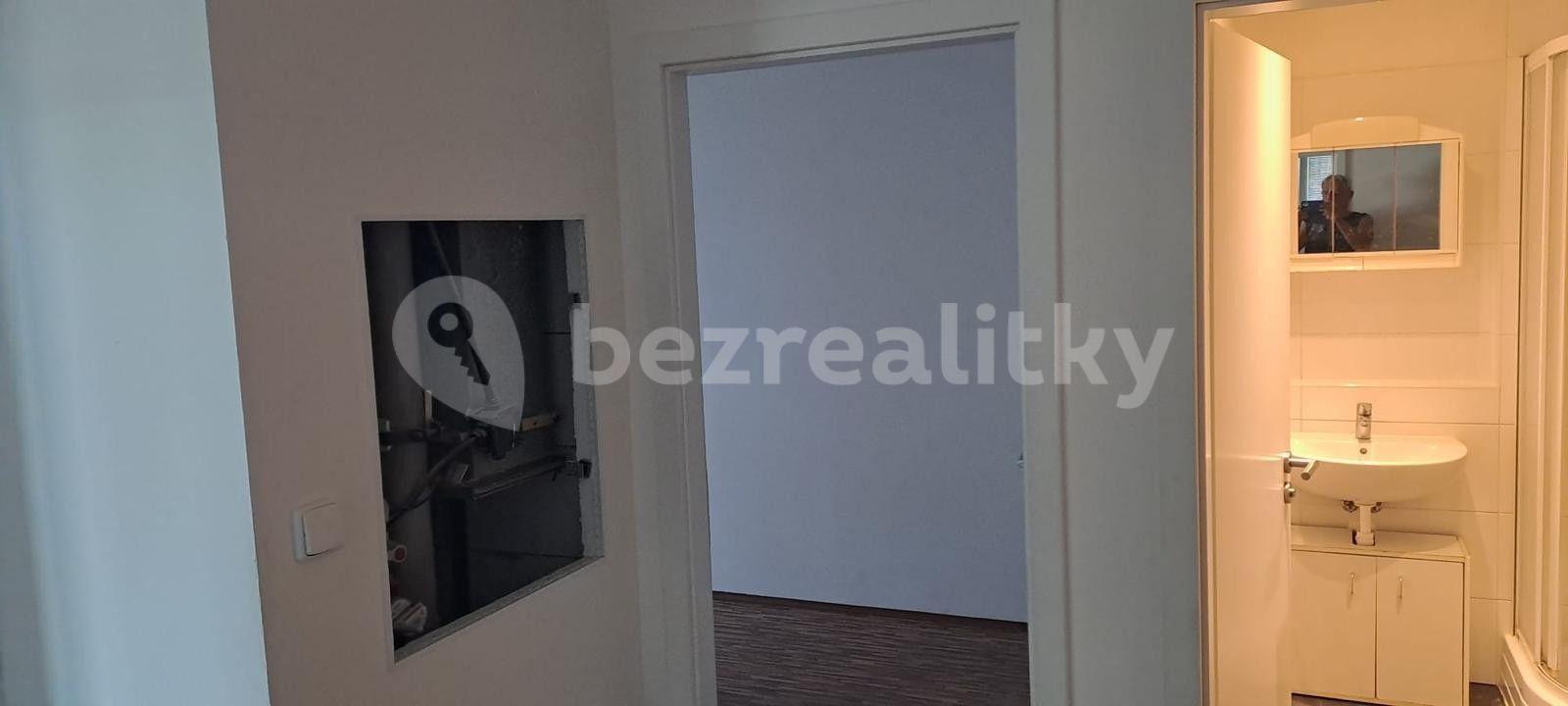 3 bedroom flat for sale, 60 m², Harrachovská, Prague, Prague