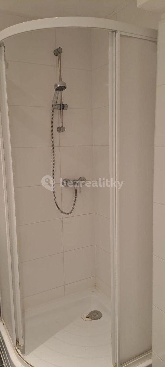 3 bedroom flat for sale, 60 m², Harrachovská, Prague, Prague