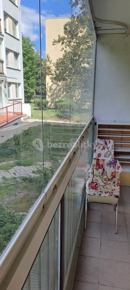 3 bedroom flat for sale, 60 m², Harrachovská, Prague, Prague