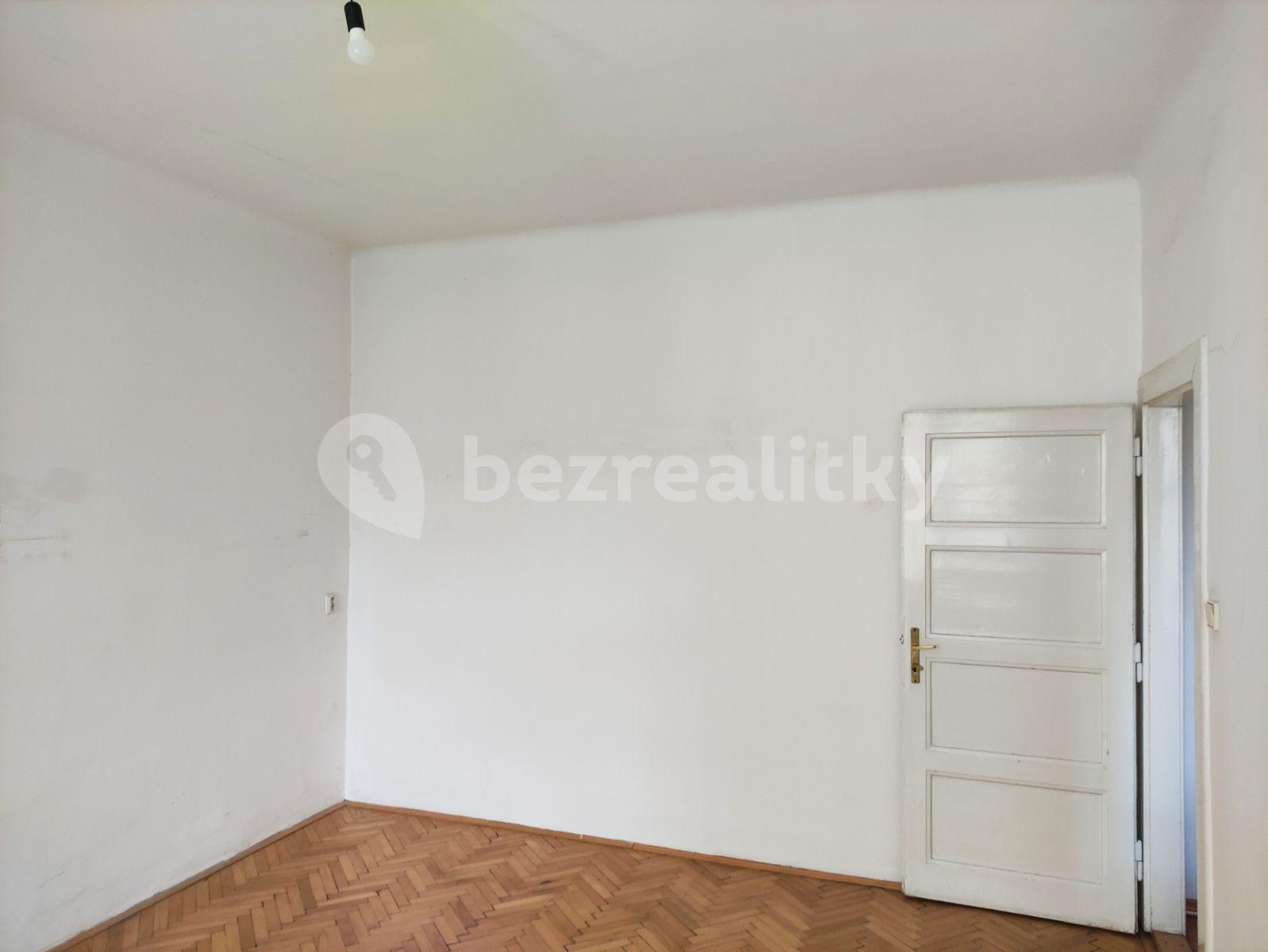 3 bedroom flat to rent, 100 m², Minská, Prague, Prague