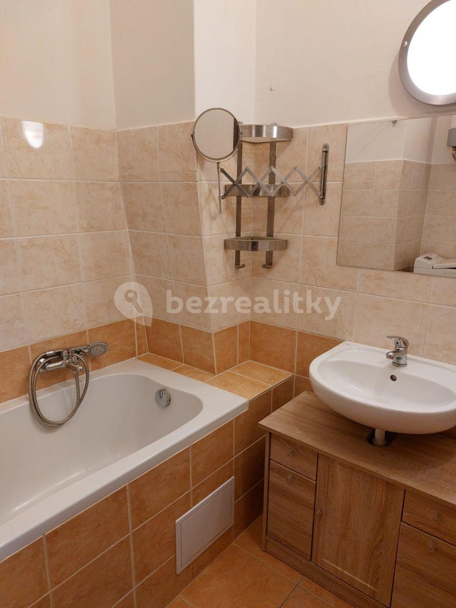 2 bedroom flat to rent, 65 m², Vltavská, Prague, Prague