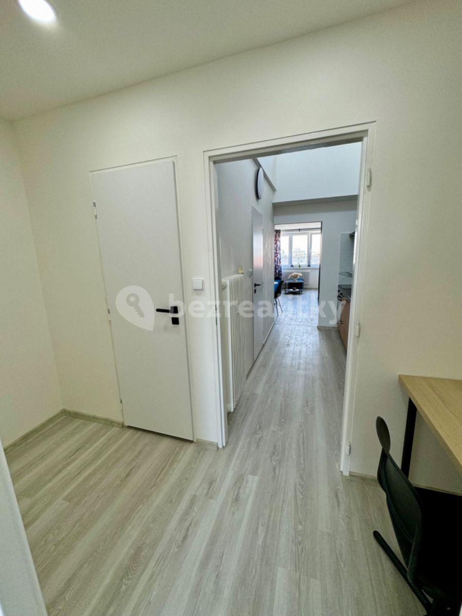 3 bedroom flat to rent, 65 m², Sokolská třída, Ostrava, Moravskoslezský Region