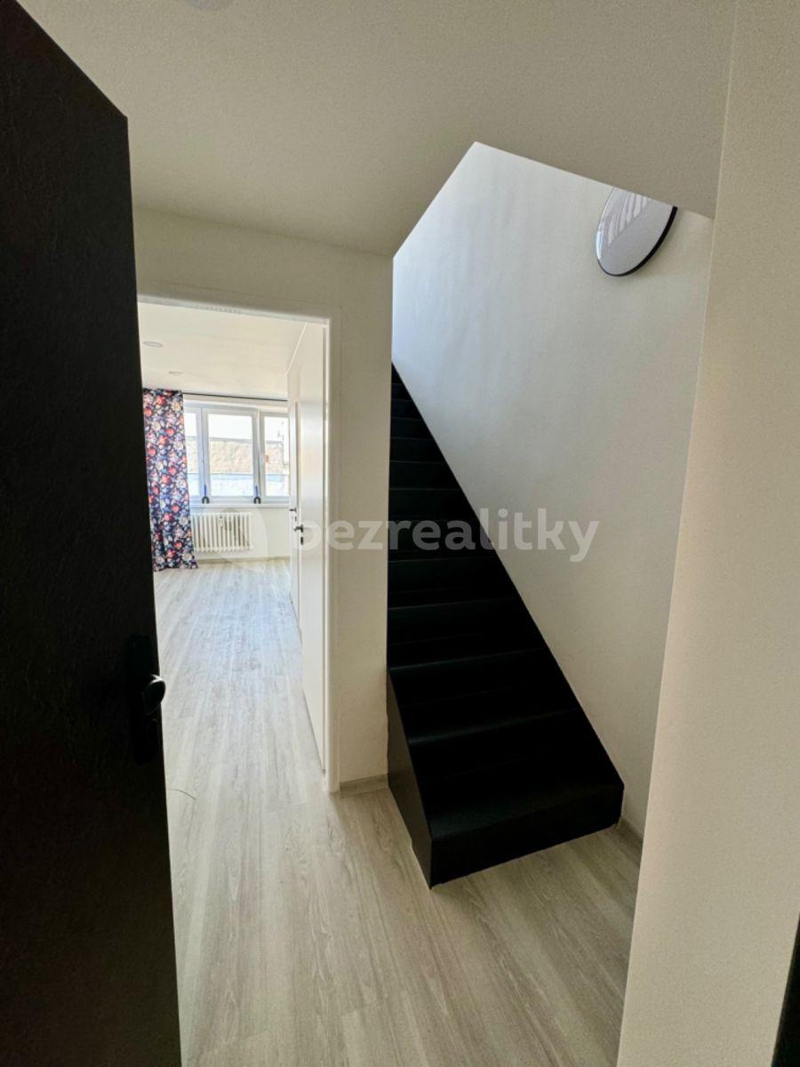 3 bedroom flat to rent, 65 m², Sokolská třída, Ostrava, Moravskoslezský Region