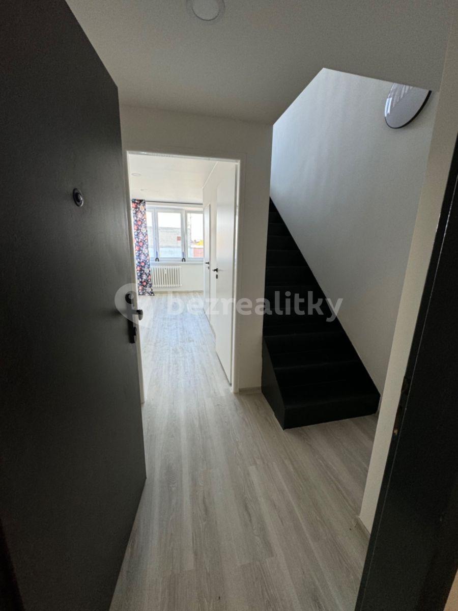 3 bedroom flat to rent, 65 m², Sokolská třída, Ostrava, Moravskoslezský Region