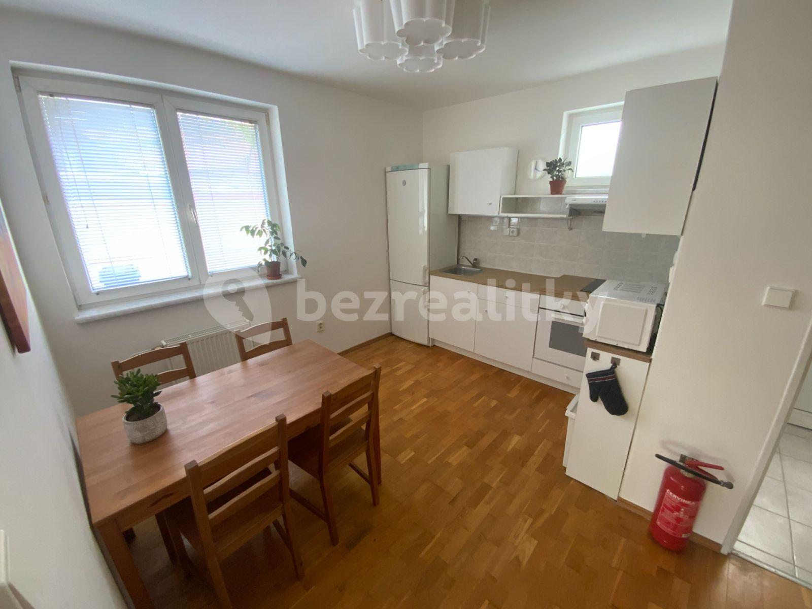 3 bedroom flat to rent, 76 m², Jundrovská, Brno, Jihomoravský Region