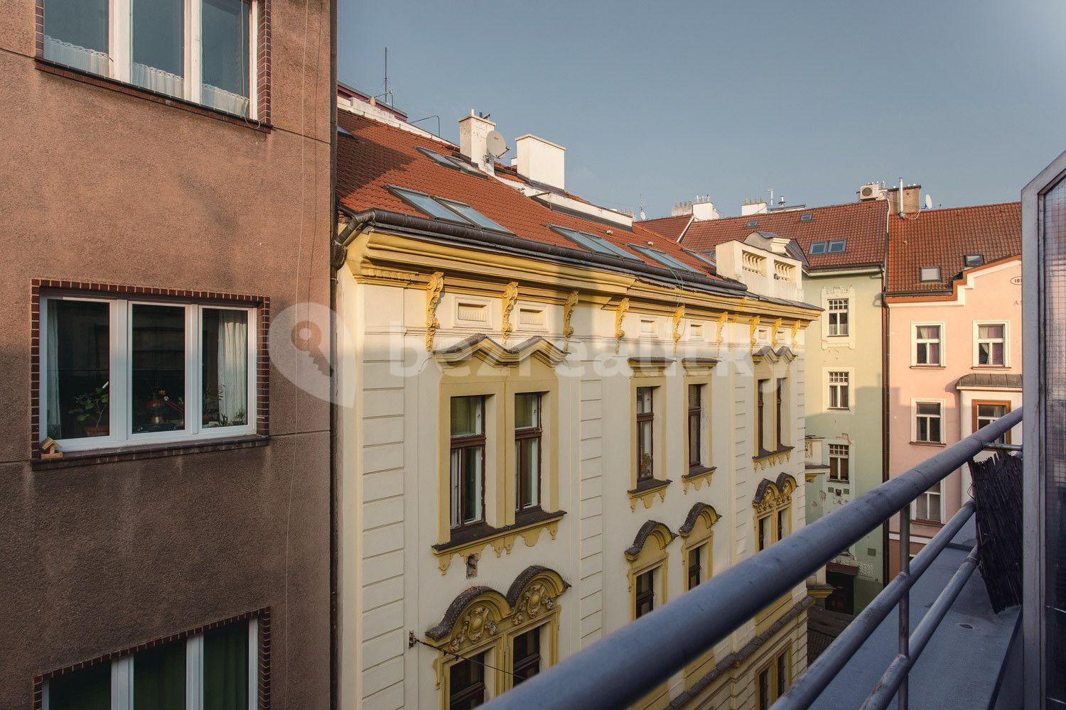 Studio flat to rent, 28 m², Kozácká, Prague, Prague