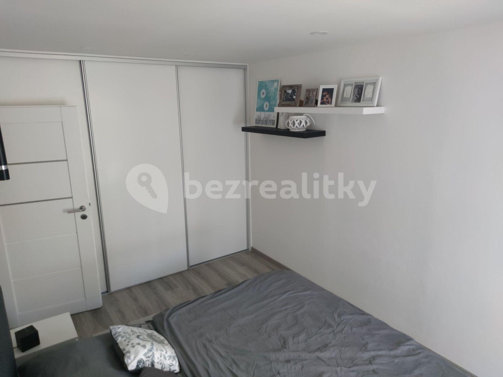 2 bedroom with open-plan kitchen flat to rent, 68 m², Janovská, Prague, Prague