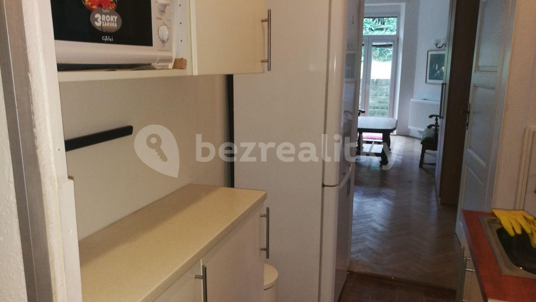 1 bedroom with open-plan kitchen flat to rent, 58 m², Pod Strašnickou vinicí, Prague, Prague