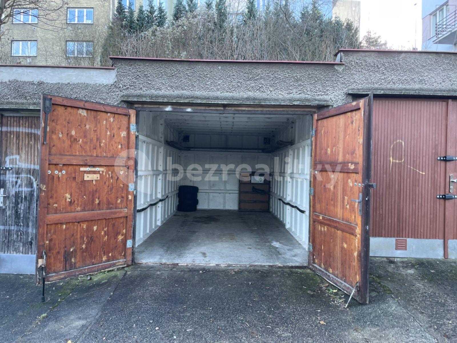 garage for sale, 18 m², Boleslavova, Prague, Prague