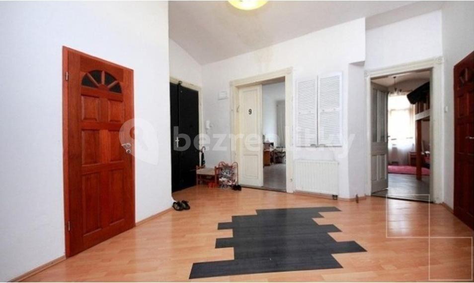 3 bedroom flat to rent, 18 m², Lesnická, Prague, Prague