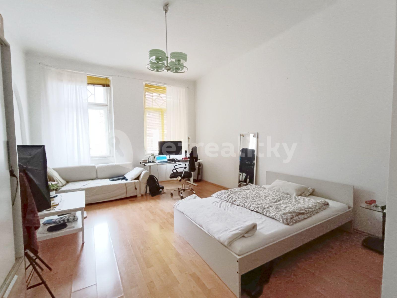 3 bedroom flat to rent, 18 m², Lesnická, Prague, Prague