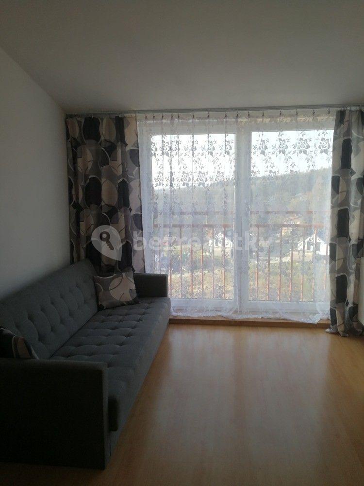 2 bedroom with open-plan kitchen flat to rent, 66 m², Benešovská, Kamenice, Středočeský Region