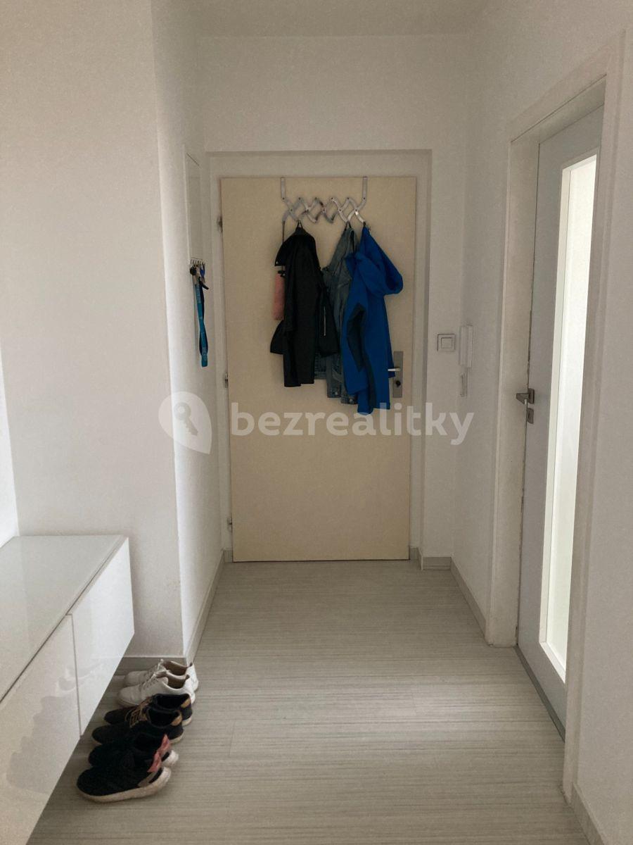 2 bedroom with open-plan kitchen flat to rent, 65 m², Divišovská, Prague, Prague