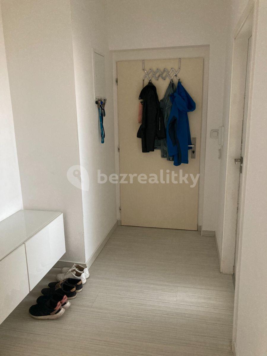 2 bedroom with open-plan kitchen flat to rent, 65 m², Divišovská, Prague, Prague