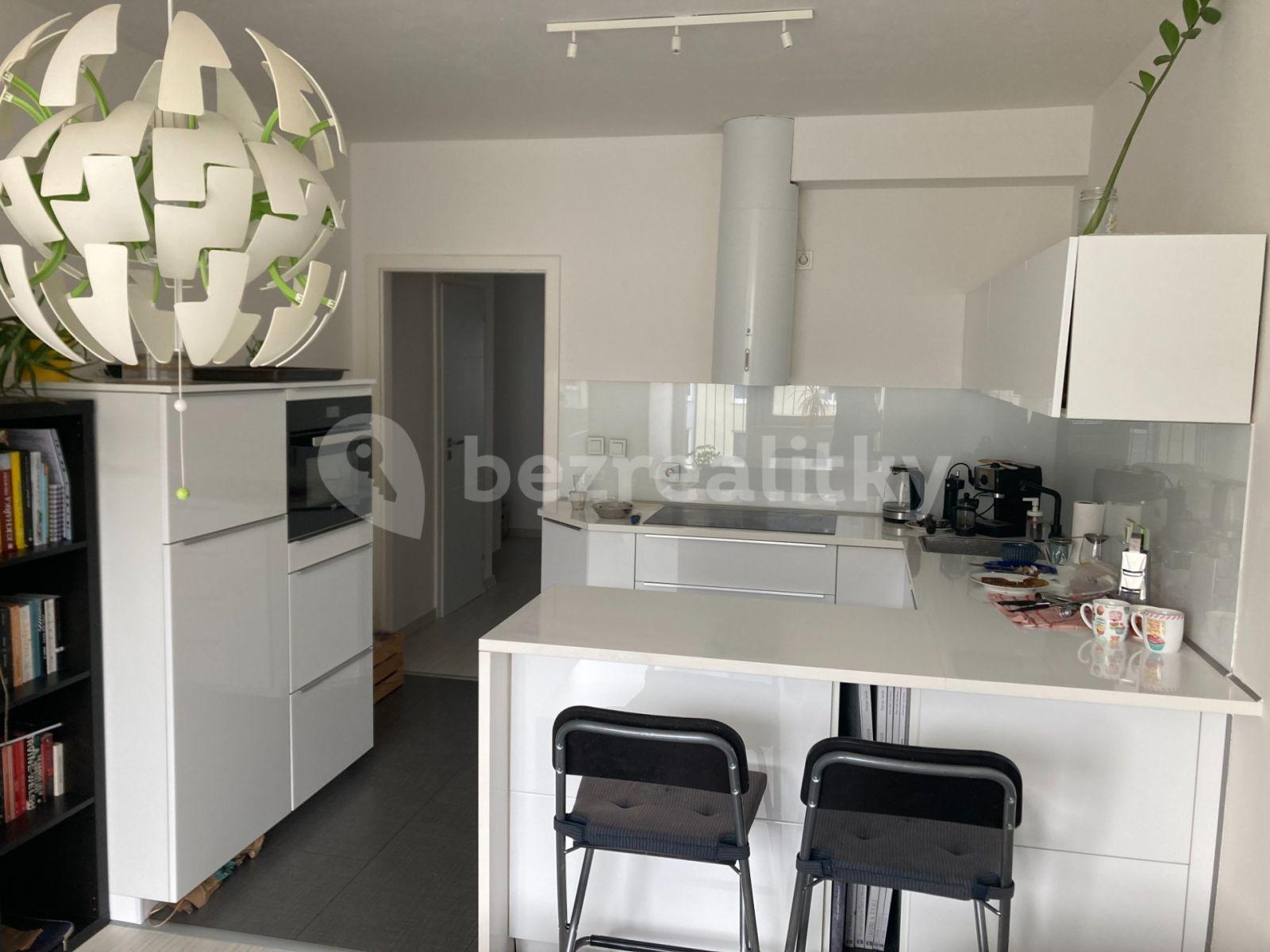 2 bedroom with open-plan kitchen flat to rent, 65 m², Divišovská, Prague, Prague