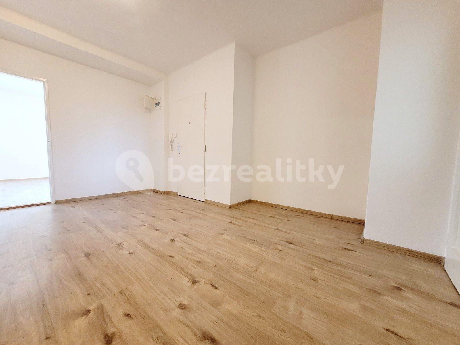 2 bedroom with open-plan kitchen flat to rent, 63 m², Hlavní třída, Havířov, Moravskoslezský Region