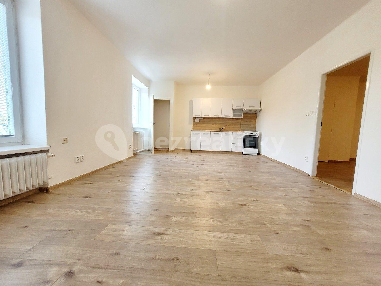 2 bedroom with open-plan kitchen flat to rent, 63 m², Hlavní třída, Havířov, Moravskoslezský Region