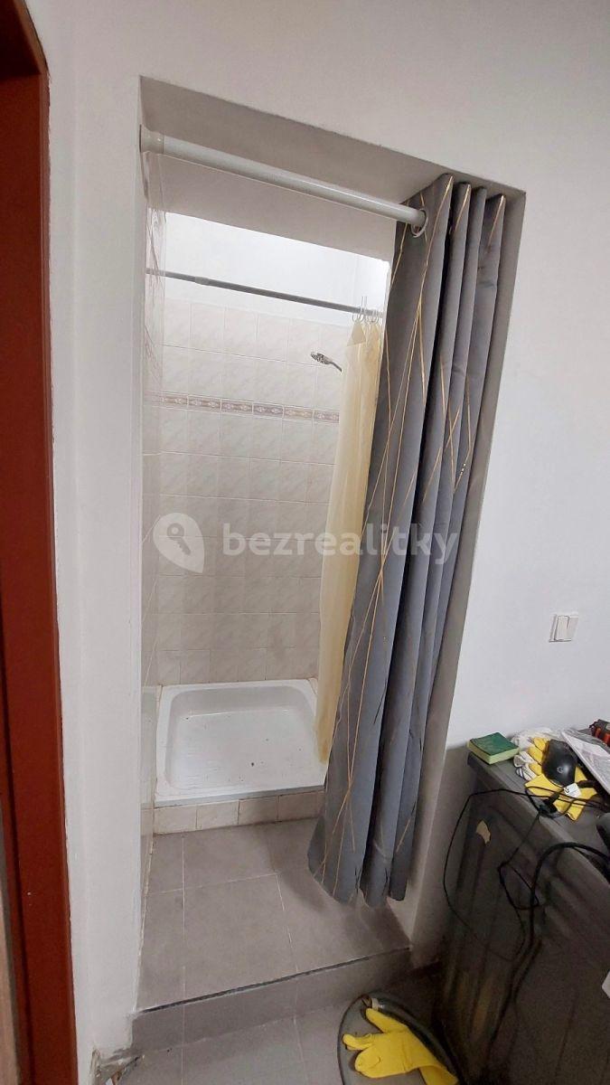 2 bedroom flat for sale, 42 m², Jaromírova, Prague, Prague