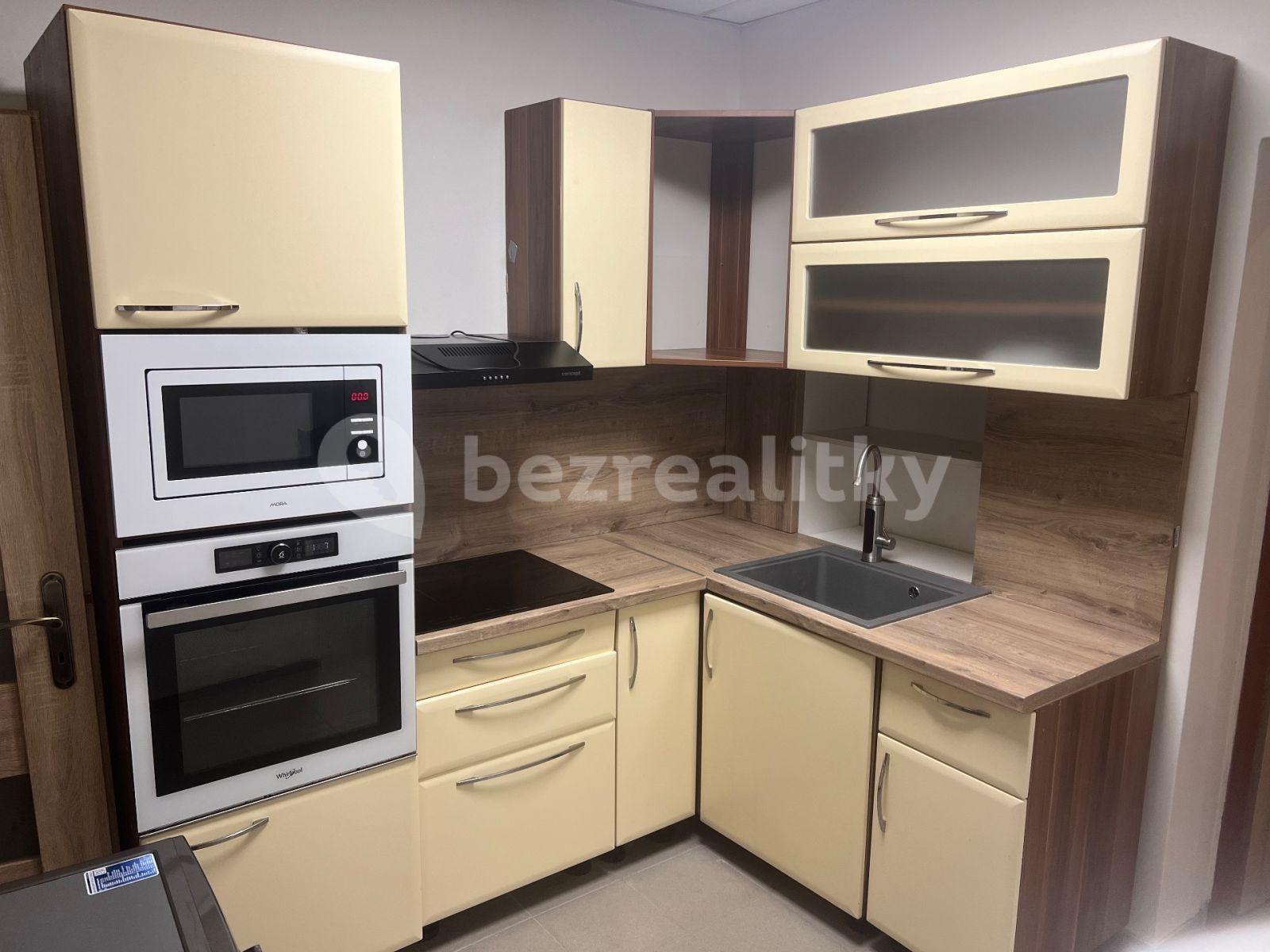 2 bedroom flat for sale, 42 m², Jaromírova, Prague, Prague