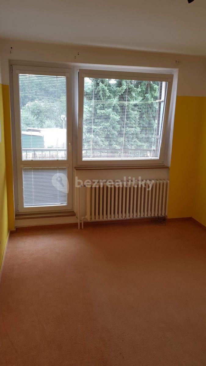 3 bedroom flat to rent, 72 m², Boháčova, Pardubice, Pardubický Region