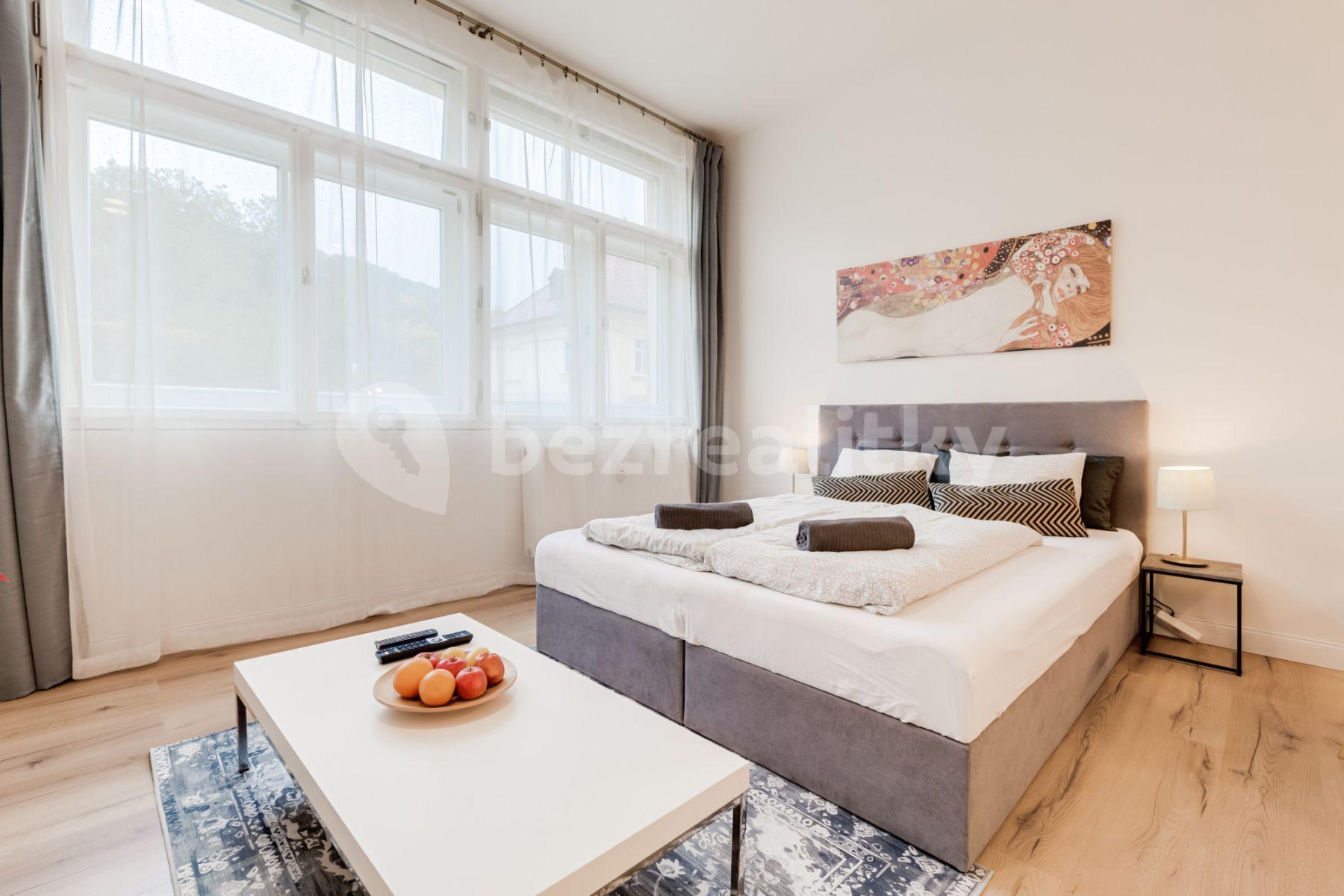 Studio flat to rent, 33 m², Újezd, Prague, Prague