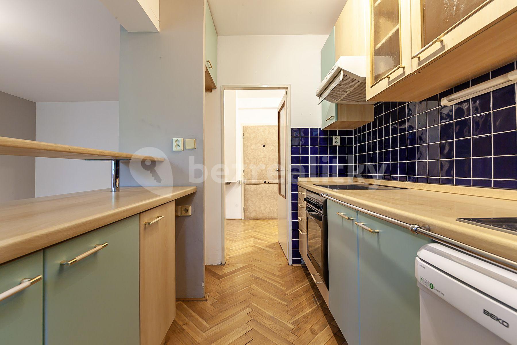 3 bedroom with open-plan kitchen flat for sale, 69 m², Pod Hybšmankou, Prague, Prague